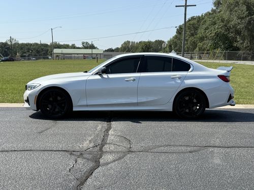 2021 BMW 330 330i — photo 12