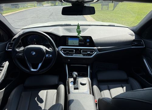 2021 BMW 330 330i — photo 18