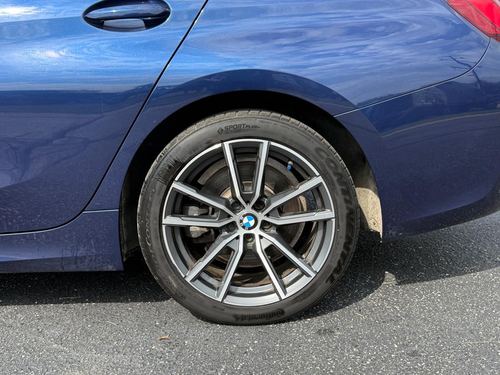 2020 BMW 330 xDrive — photo 12