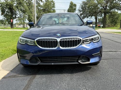 2020 BMW 330 xDrive — photo 3