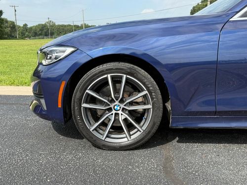 2020 BMW 330 xDrive — photo 13