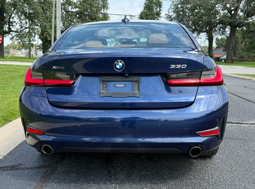 2020 BMW 330 xDrive — photo 7