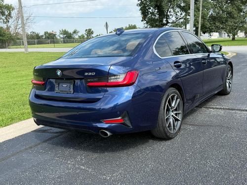 2020 BMW 330 xDrive — photo 9