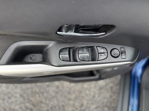 2018 Nissan Kicks SV — photo 27