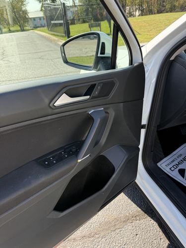 2020 VW Tiguan — photo 27