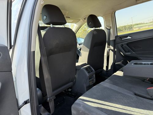 2020 VW Tiguan 2.0T S — photo 29
