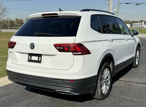 2020 VW Tiguan 2.0T S — photo 6