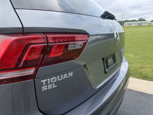 2019 VW Tiguan R-Line 4Motion SE, 4Motion SEL, 4Motion SEL R-Line, 4Motion SEL R-Line Jet-Black — photo 14