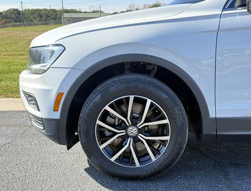 2021 VW Tiguan 2.0T SE — photo 11