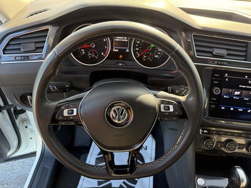 2021 VW Tiguan 2.0T SE — photo 15