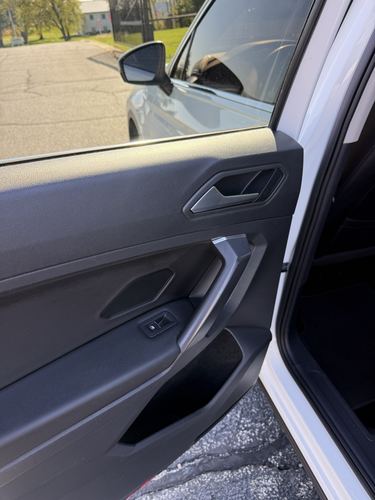 2021 VW Tiguan 2.0T SE — photo 34