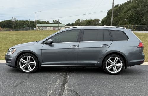 2017 VW Golf TSI SEL — photo 9