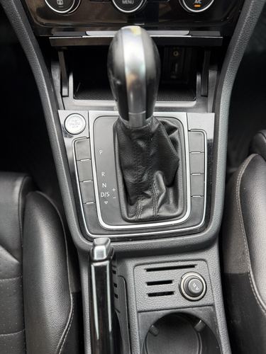 2017 VW Golf TSI SEL — photo 22