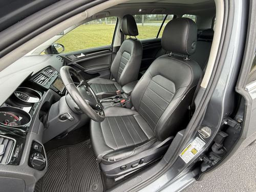 2017 VW Golf TSI SEL — photo 17