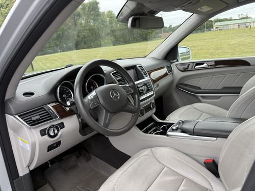 2013 Mercedes Gl550 4MATIC — photo 27