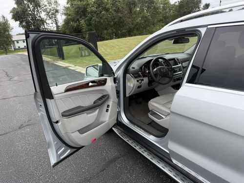 2013 Mercedes Gl550 4MATIC — photo 30