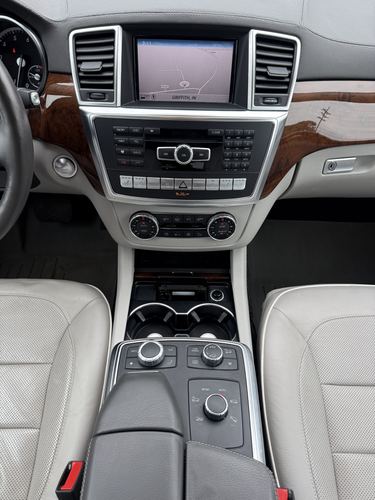 2013 Mercedes Gl550 4MATIC — photo 34