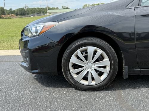 2017 Subaru Impreza 2.0i — photo 10