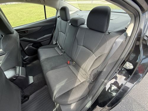 2017 Subaru Impreza 2.0i — photo 23