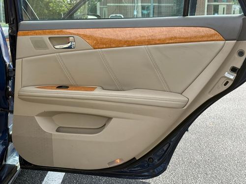 2007 Toyota Avalon Limited — photo 27