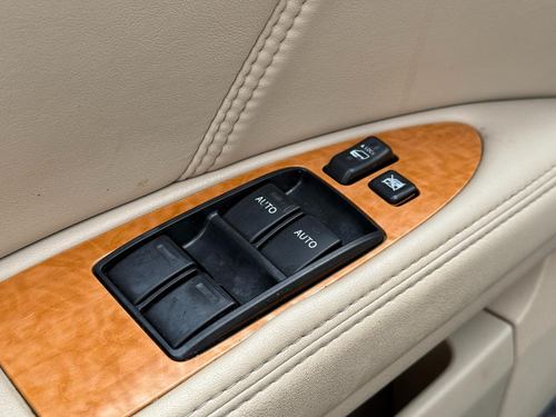 2007 Toyota Avalon Limited — photo 31