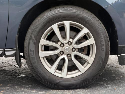 2016 Nissan Pathfinder S — photo 15