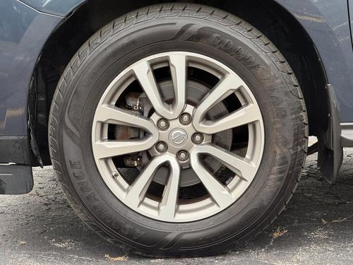 2016 Nissan Pathfinder S — photo 16