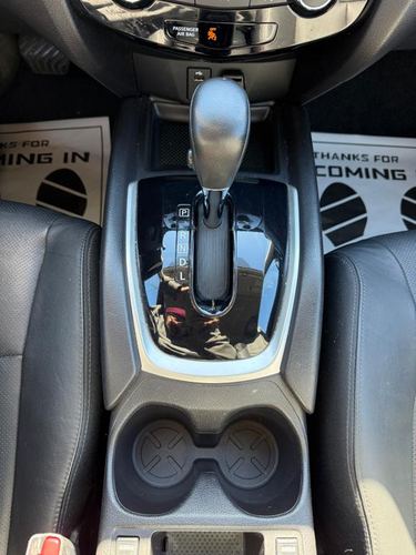 2014 Nissan Rogue SL — photo 28