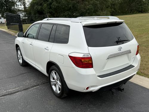 2010 Toyota Highlander Limited — photo 10