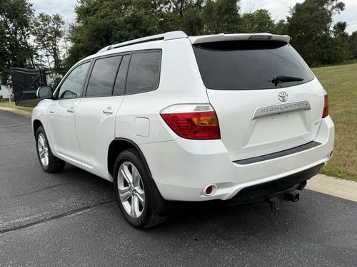 2010 Toyota Highlander Limited — photo 12