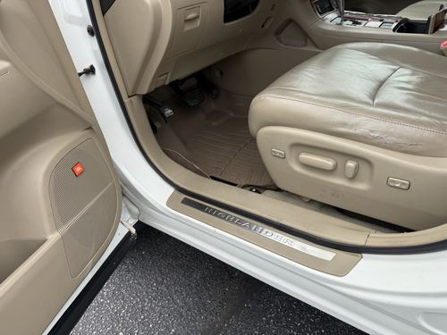2010 Toyota Highlander Limited — photo 31