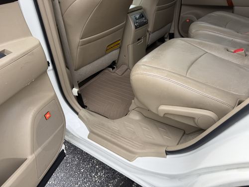 2010 Toyota Highlander Limited — photo 40