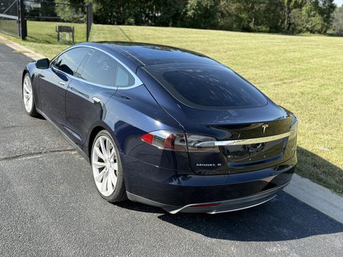 2013 Tesla S P85 Performance — photo 7