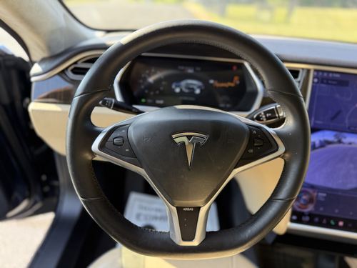 2013 Tesla S P85 Performance — photo 18