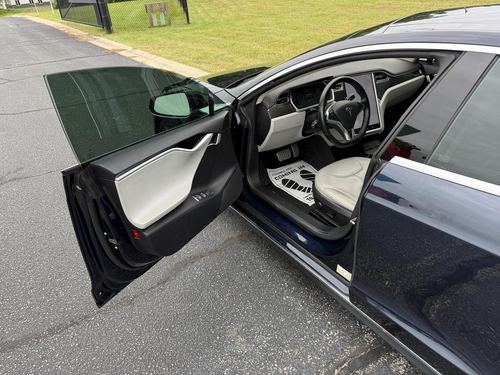 2013 Tesla S P85 Performance — photo 16