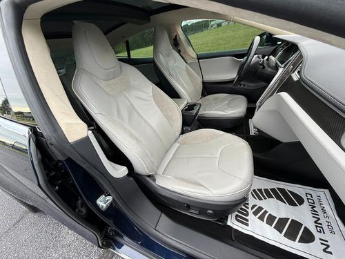 2013 Tesla S P85 Performance — photo 20