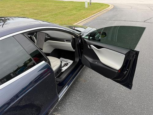 2013 Tesla S P85 Performance — photo 42