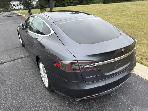 2016 Tesla S70 70 — photo 9