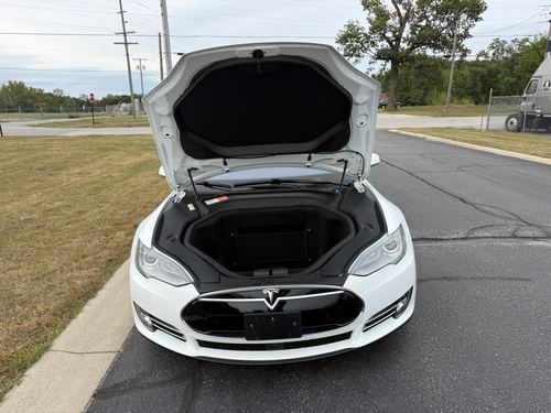 2014 Tesla S85 85 — photo 26