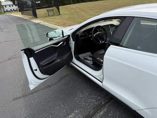 2014 Tesla S85 85 — photo 11