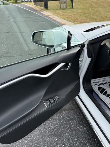 2014 Tesla S85 85 — photo 23