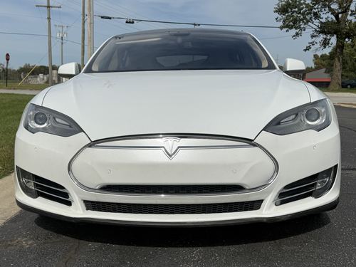 2014 Tesla S85 — photo 6