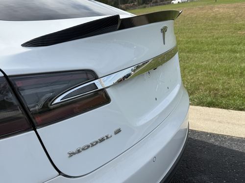 2014 Tesla S85 — photo 19