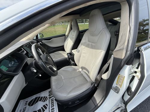2014 Tesla S85 — photo 24