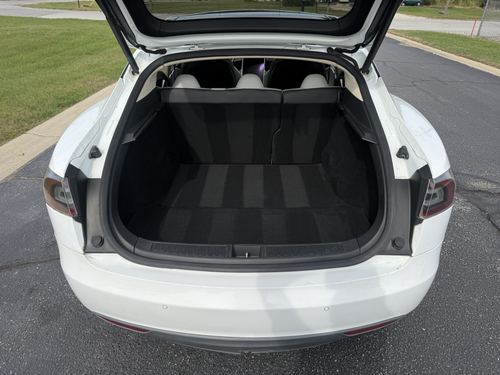 2014 Tesla S85 — photo 38