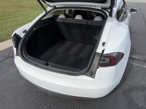 2014 Tesla S85 — photo 40