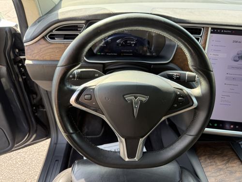 2016 Tesla X90D 90D — photo 17