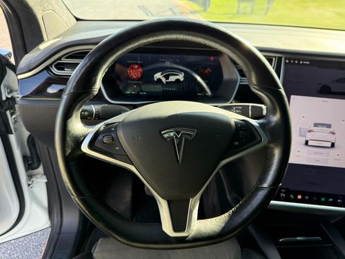 2017 Tesla X75D 90D — photo 14