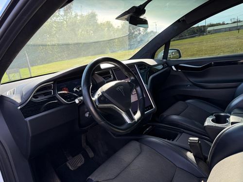 2017 Tesla X75D 90D — photo 15