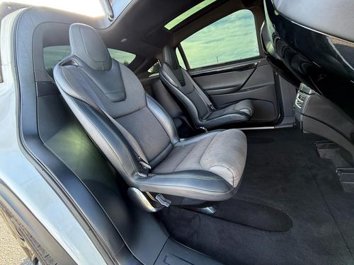 2017 Tesla X75D 90D — photo 28